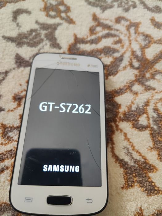 Samsung GT-S7262 DAUS