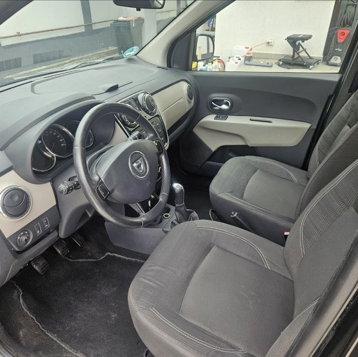 Dacia Lodgy 2015 •1.5dci