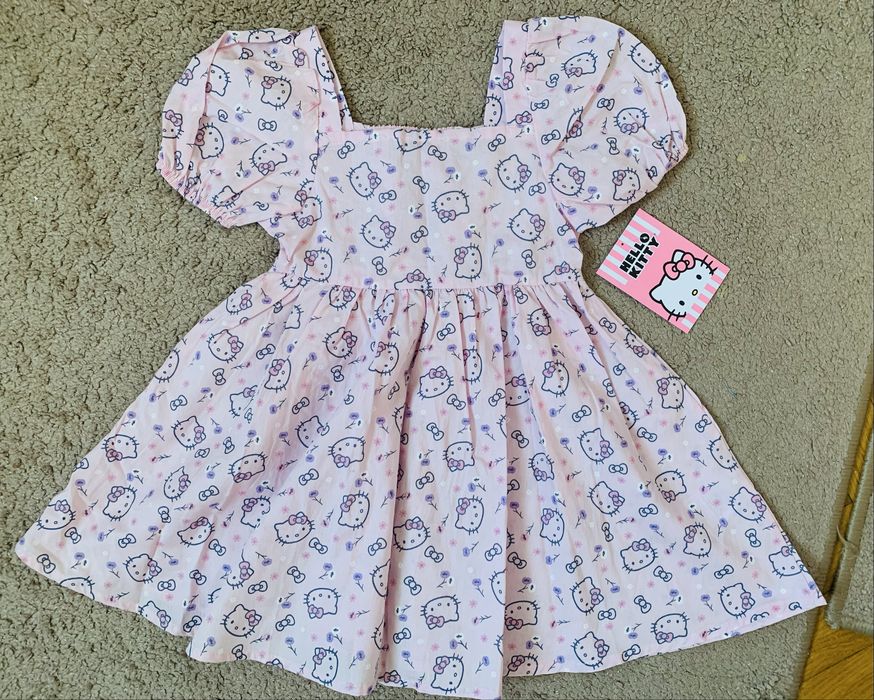 Rochii noi fetite 3-4 ani