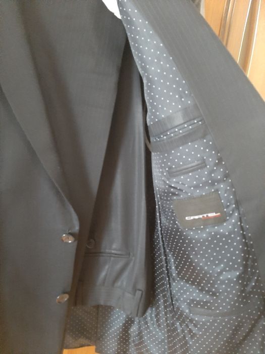 Мъжки елегантен костюм