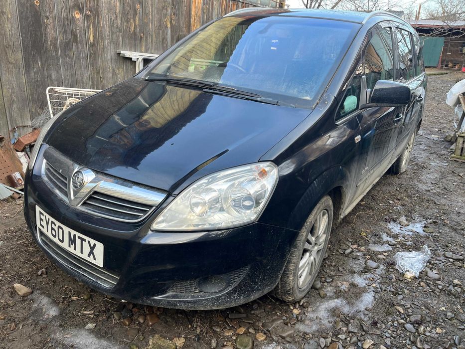 Opel Zafira provenienta UK