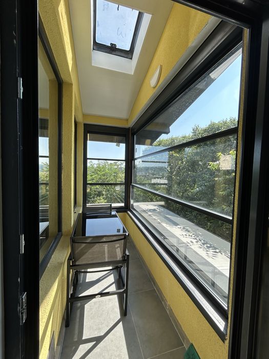 Дава се под наем Четиристаен апартамент в Варна, м-т Боровец - юг - 100 кв.м за 1100 € - Снимка #2