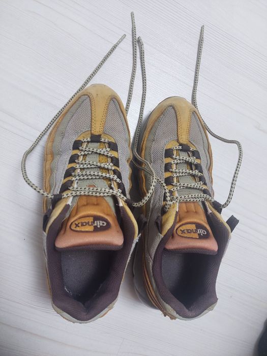 Vand Adidasi Nike Air Max 95