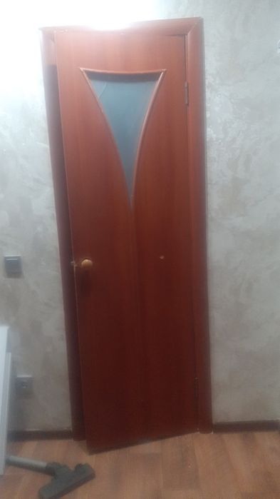 Продам двери межкомнатные