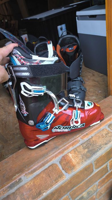 Clapari nordica marime 45