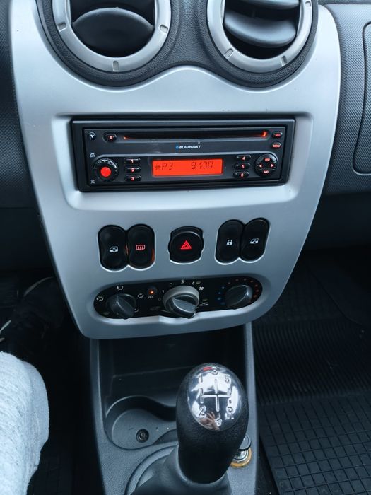 DACIA Logan 2010 — imagine 5