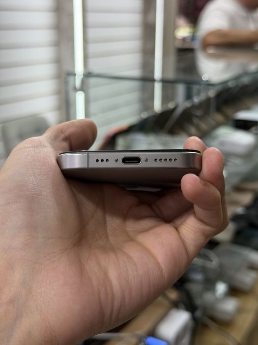 продам Iphone 15 pro 256GB 91%