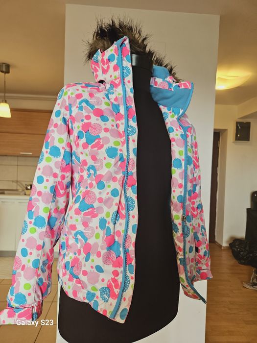 Costum Ski Waterproof fetite .250 lei
