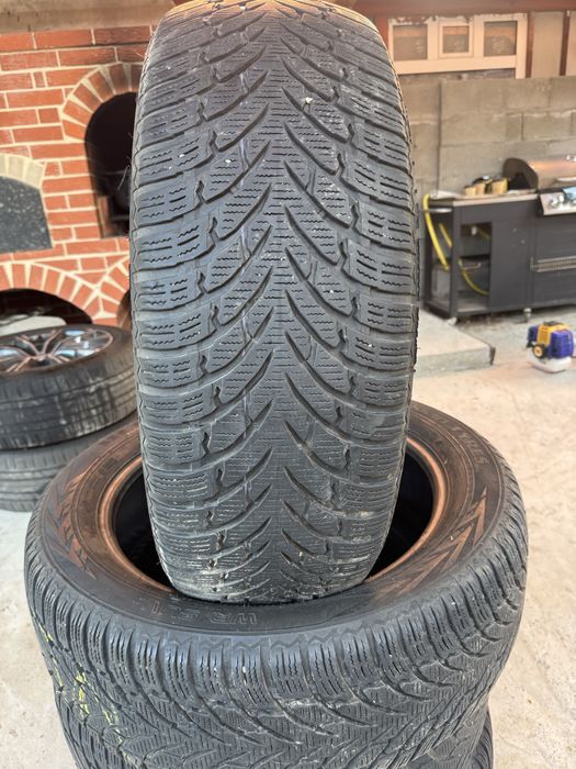 Anvelope de iarna 225 55 19 nokian