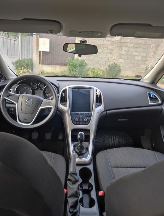 Opel Astra J 1.4 benzina (100 Hp) ecoFLEX 2010, Hatchback