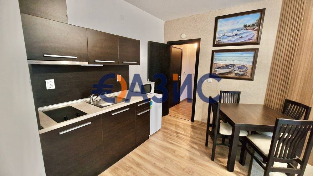 Продава се Двустаен апартамент в Бургас, Сарафово - 67 кв.м за 1178 €/кв.м - Снимка #9