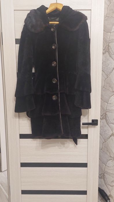 Продаётся шуба-мутон