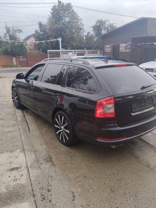 SKODA Octavia 2011 — imagine 3