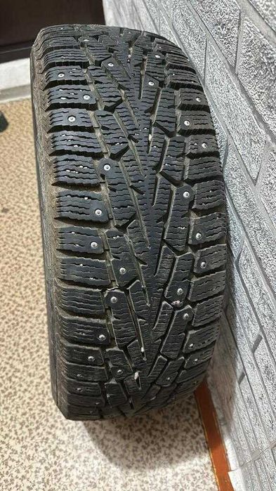 Продам зимние шины