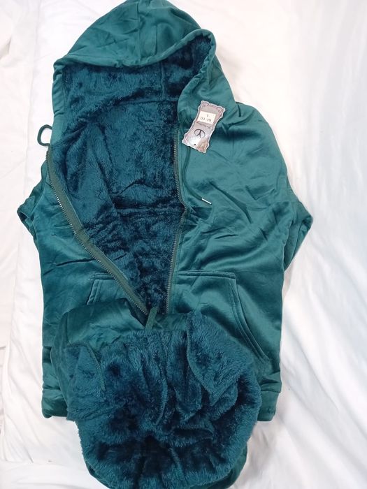 Trenig de dama din catifea flausat recomandat pentru anotimpurile reci