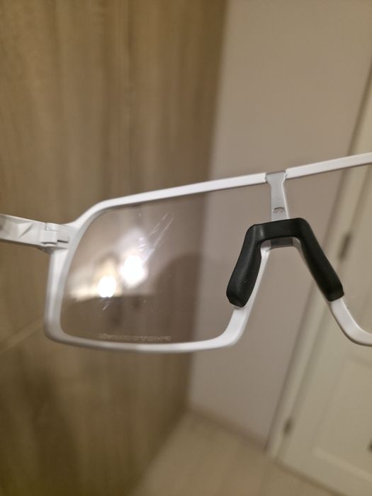 Oakley Sutro Photocromatic