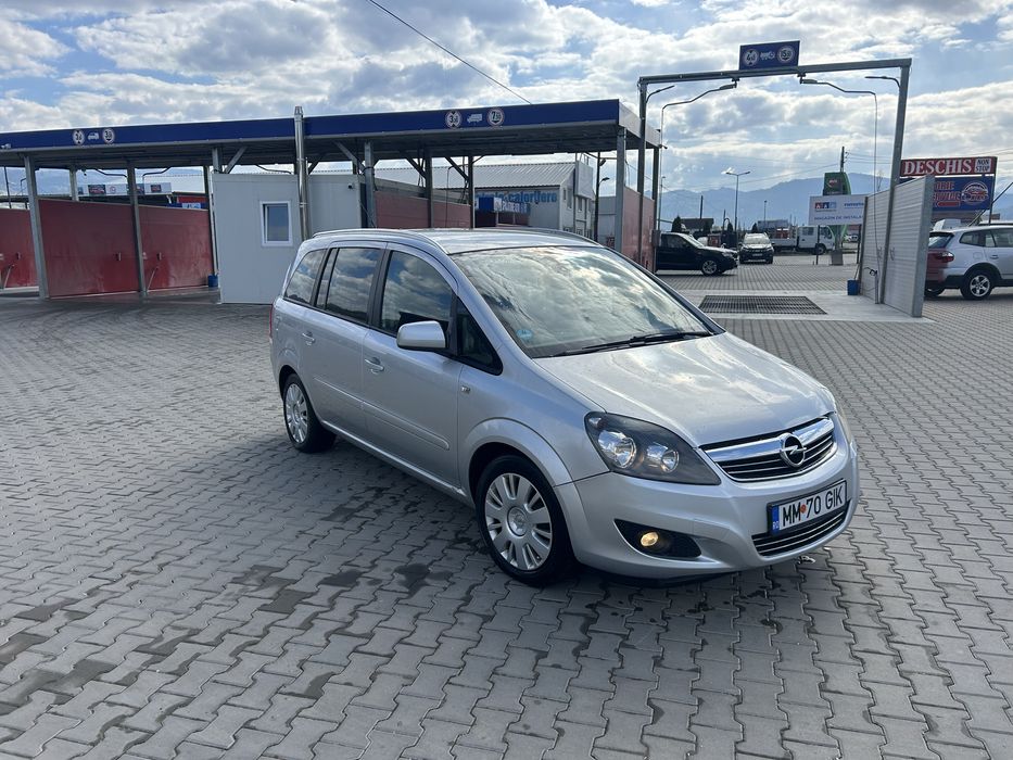 Opel Zafira 2012