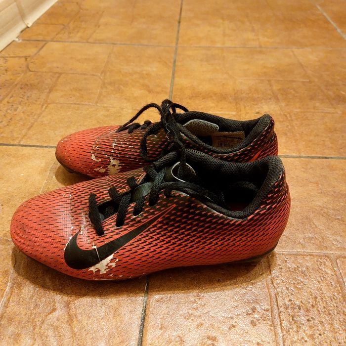 Продам оригинальные бутсы найк