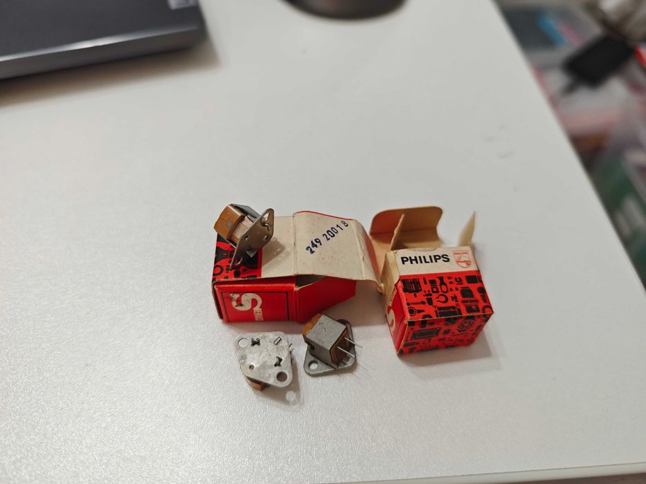 Cap casetofon / magnetofon NOS – piese noi, nefolosite, vintage