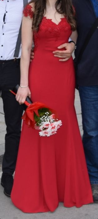 Официална рокля за празник