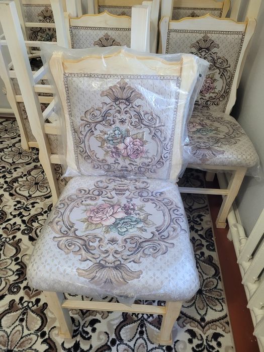 Стул 12 штук из дерева