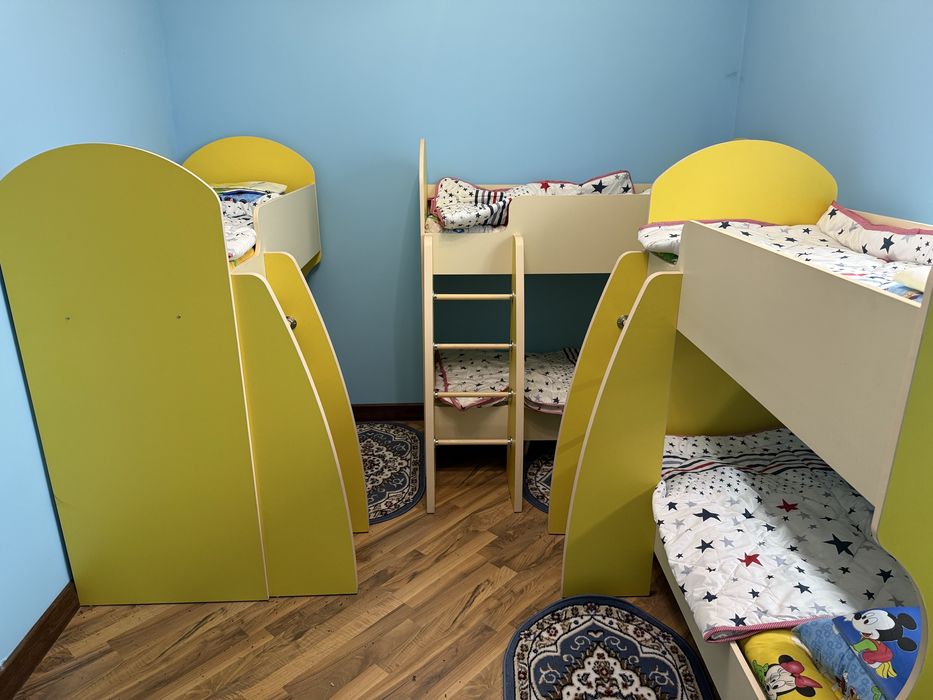 Детские двухэтажные кроватки