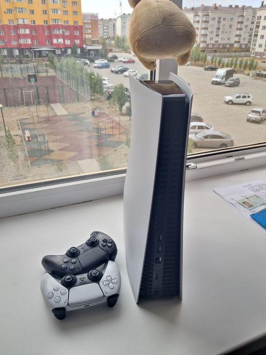 Play Staytion 5 и 2 джойстик