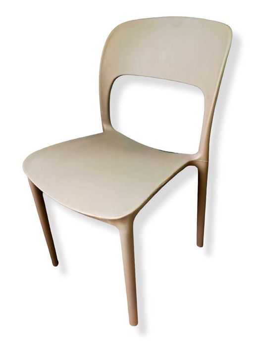 Стул пластиковый " Лео"