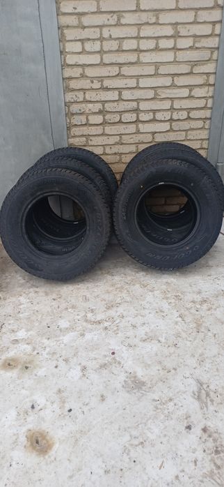 Продам резину новую размер 16