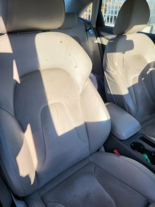 Ауди 4 тъмно сиво