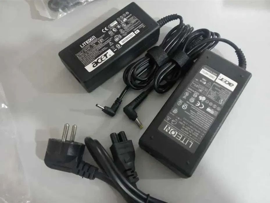 на ACER зарядка под разные гнёзда, блок питания на ноутбук и шнур