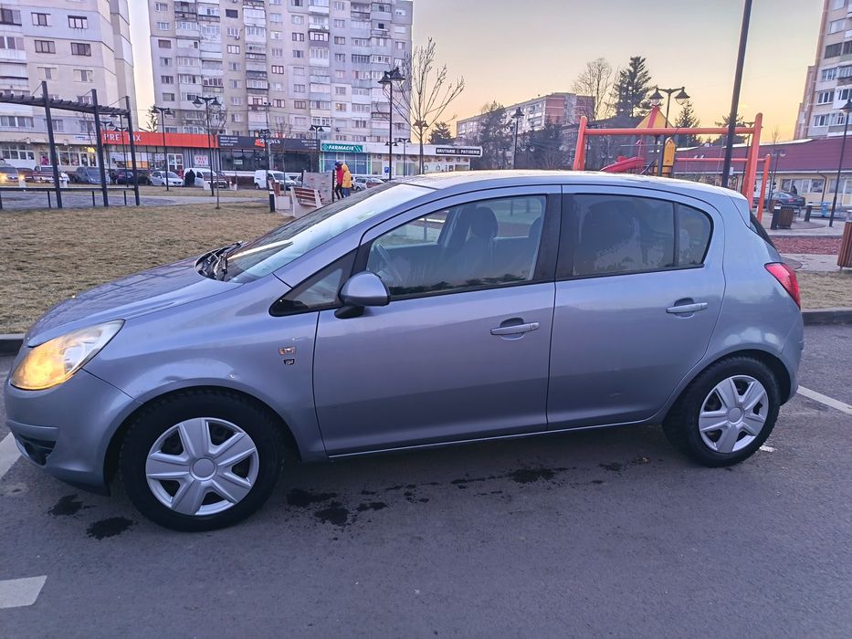 Opel CORSA  4 usi