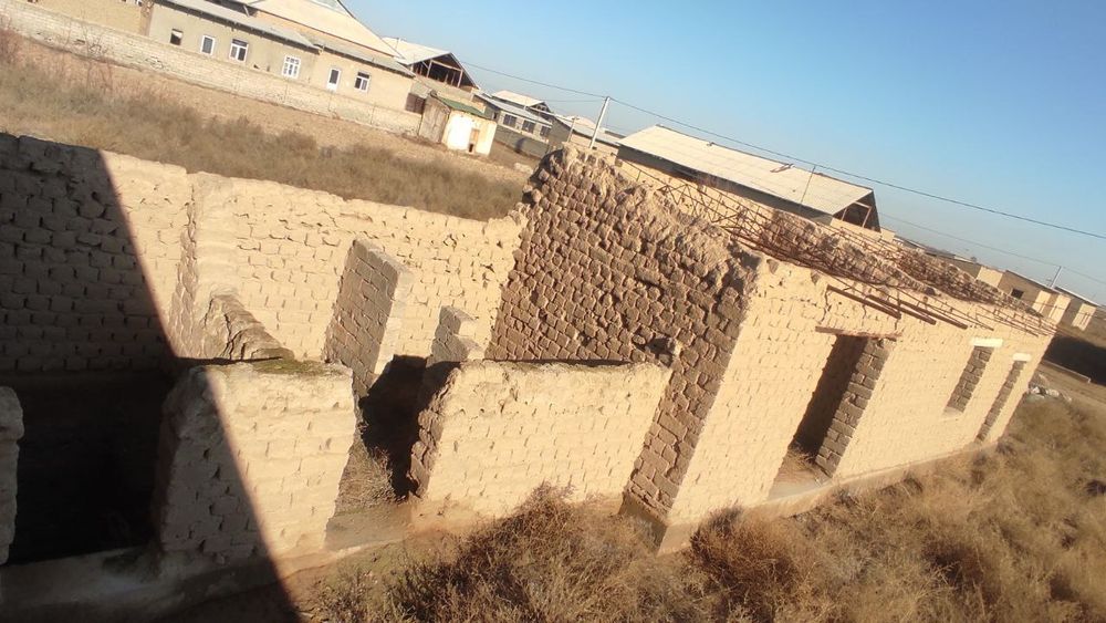 Yer srochni sotiladi