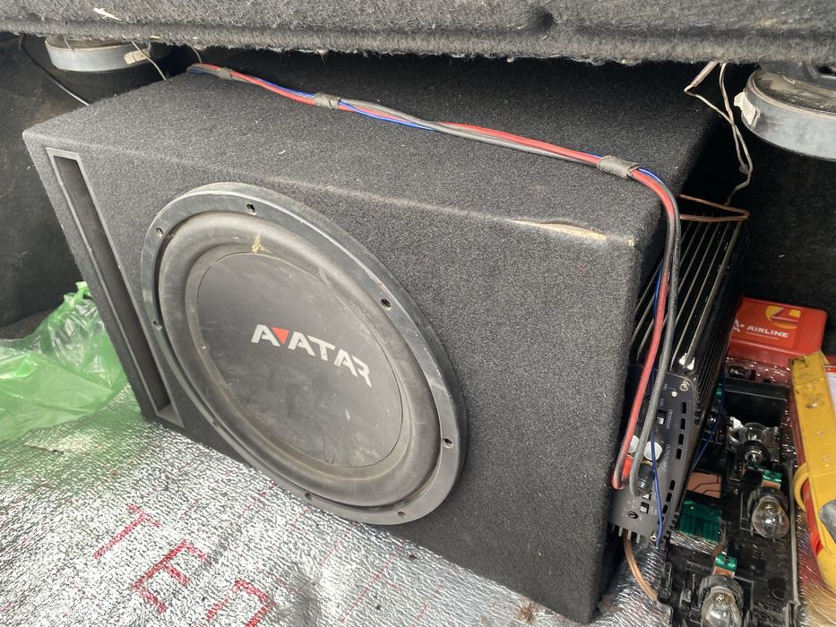 Продам сабвуфер AVATAR 12 усилитель AMP