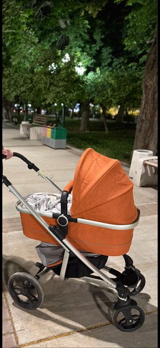 Продается коляска 2 в 1 с рождения и до 3 лет. Miniris.