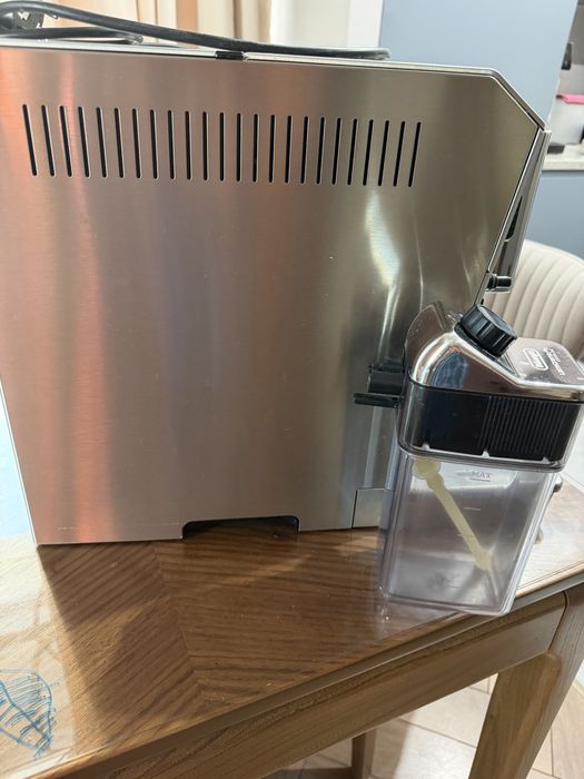 Кофемашина Delonghi, делонги