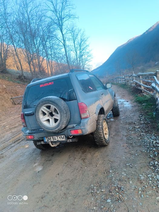 Vând Suzuki Grand Vitara  sau schimb