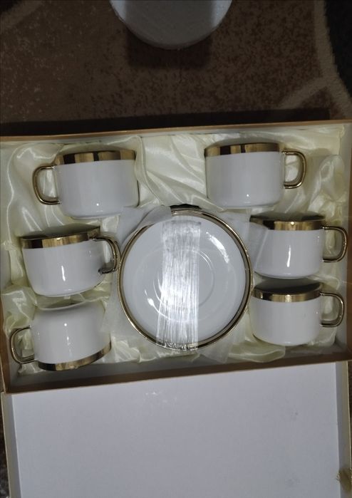 Продам чайный сервиз