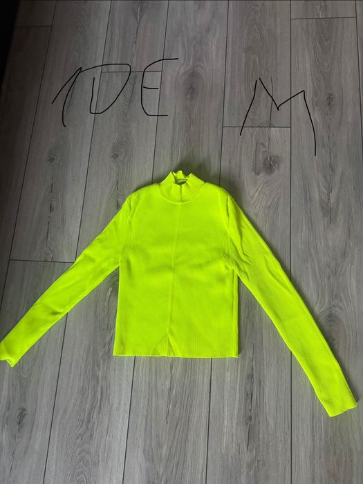 Топове, дънки и блузи HM, Bershka, Pull&Bear