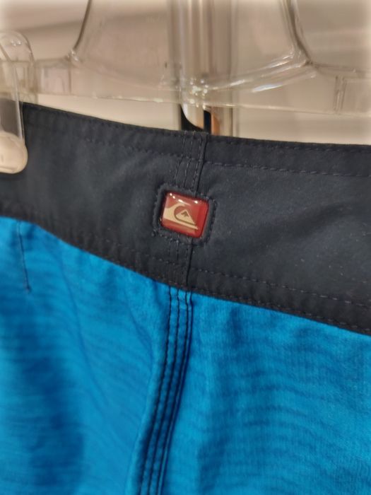 Шорты для плавания Quiksilver. 28 размер.