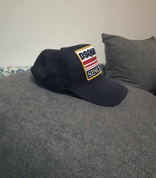 Sapca Dsquared moderna si confortabila