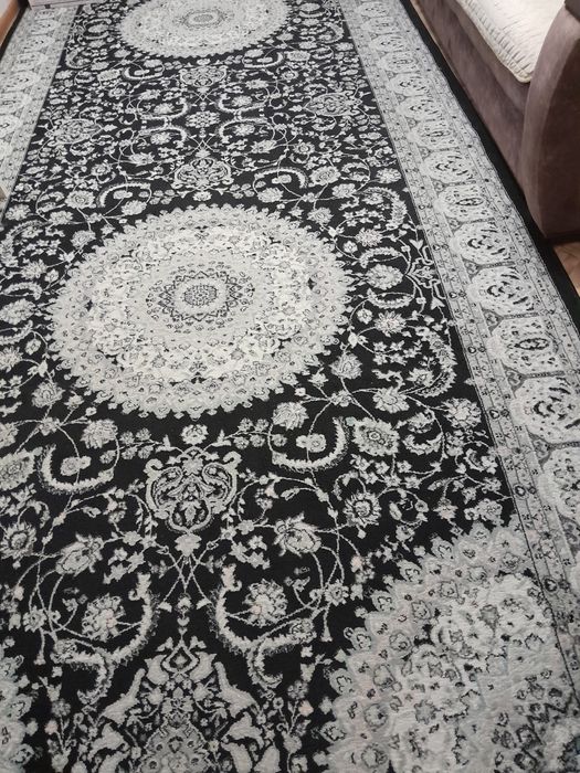 Продам ковёр 2 × 5