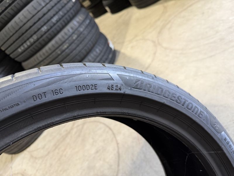 225/40/19 BRIDGESTONE 3бр