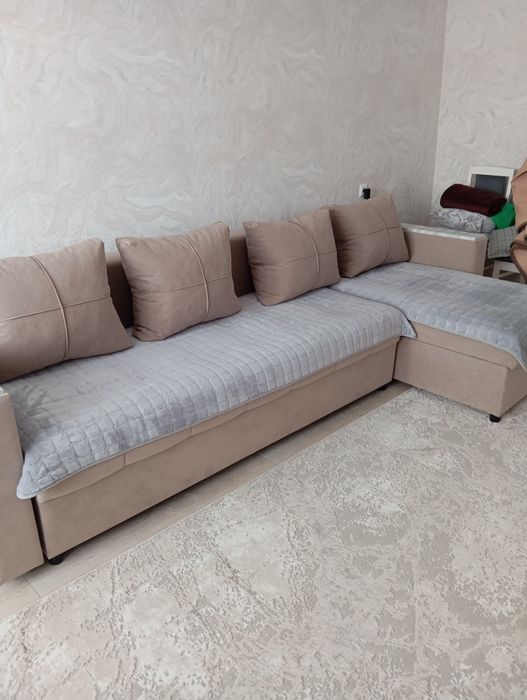 Продаю диван в отличном состоянии