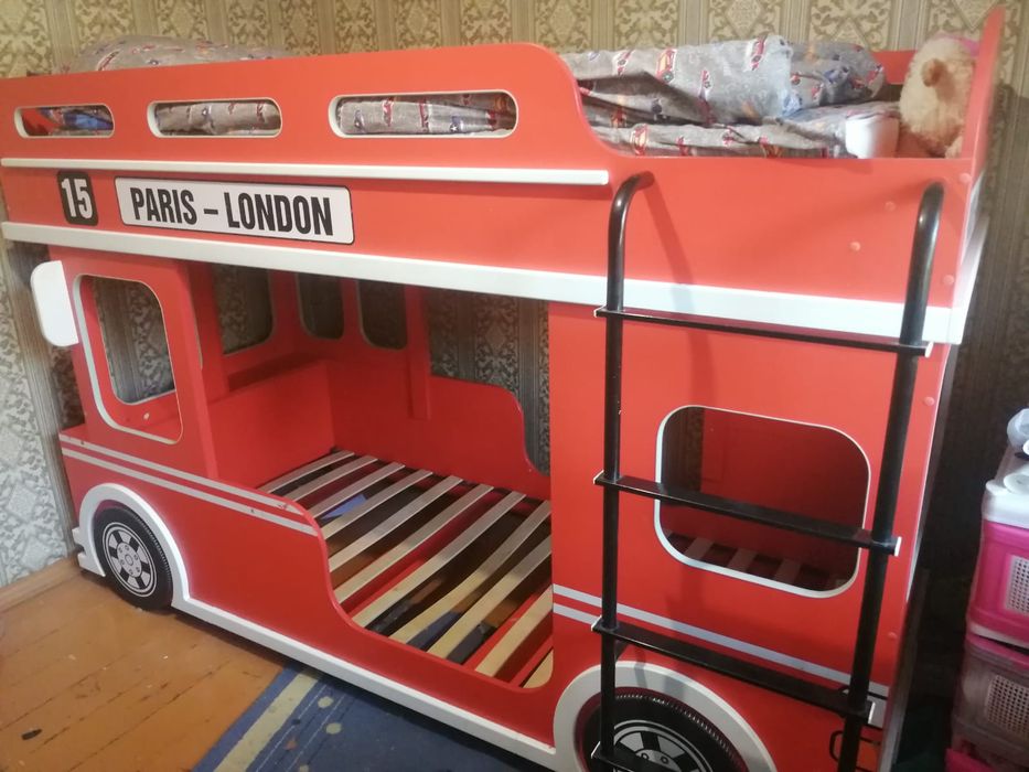 Продам двухярустную кровать