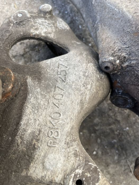 Fuzeta fata stanga dreapta audi a4 b8 b8.5