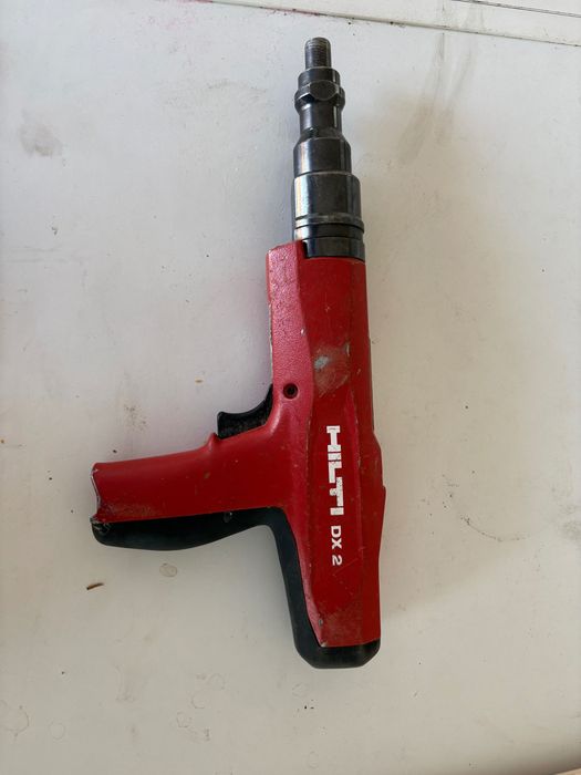 Hilti DX2 пистолет