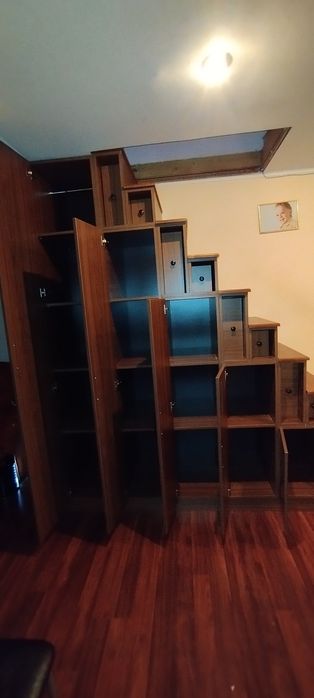 Scara  cu spatiu depozitare , dressing , bucatarii, mobila la  comanda