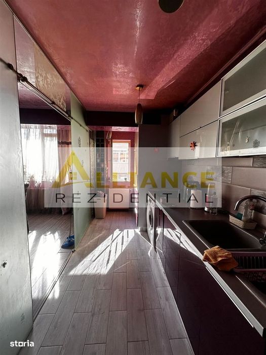 Apartament 3 camere 95 mp | Aurel Persu â Sector 4 | Parcare + Boxa
