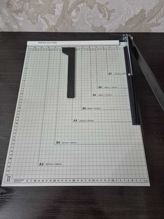 Скидка! Резак сабельный большой для бумаги А3
